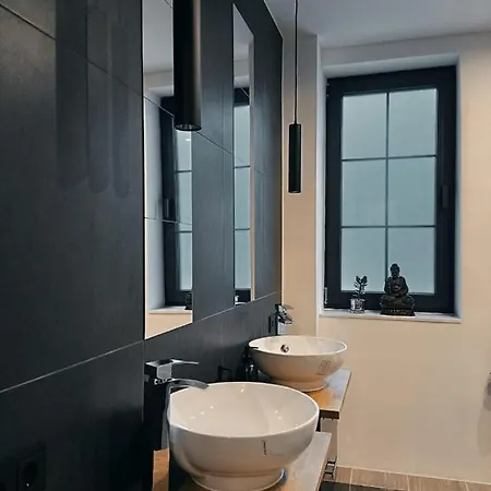Apartment Gallery 01 *